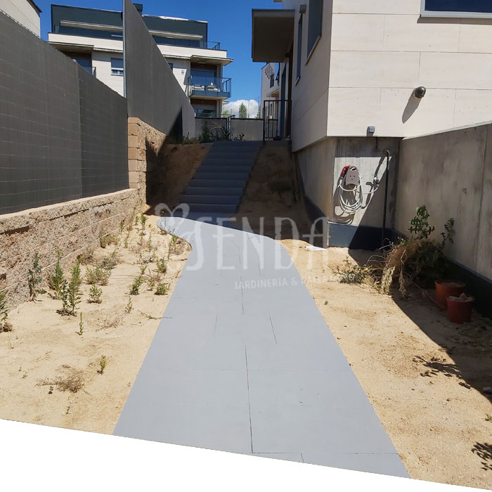 Espacio ajardinado (antes) Jardineria